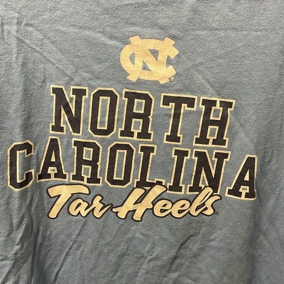 University of North Carolina (UNC) short sleeve T Shirt - Picture 2 of 4